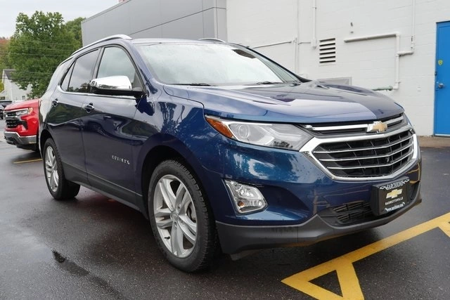 Used 2020 Chevrolet Equinox Premier with VIN 2GNAXYEX6L6114706 for sale in Garrettsville, OH