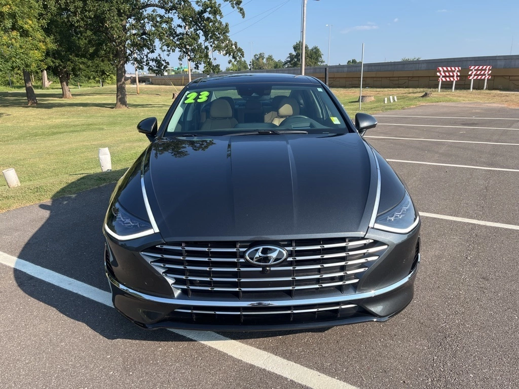 Used 2023 Hyundai Sonata Hybrid Limited with VIN KMHL54JJ5PA080862 for sale in Norman, OK