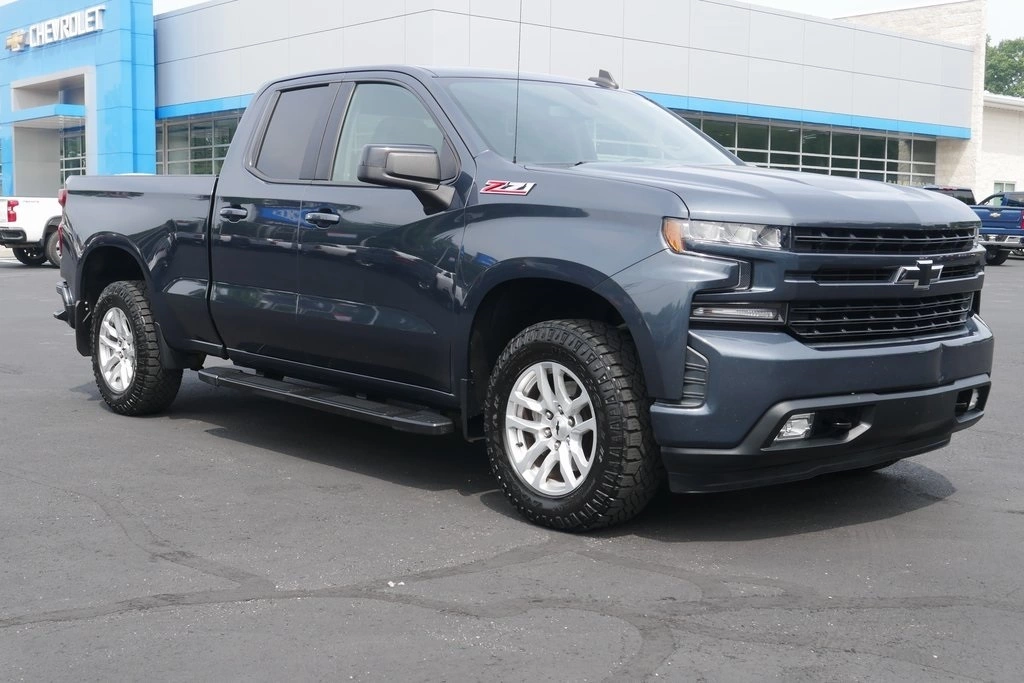 Used 2019 Chevrolet Silverado 1500 RST with VIN 1GCRYEEDXKZ264043 for sale in Atwater, OH