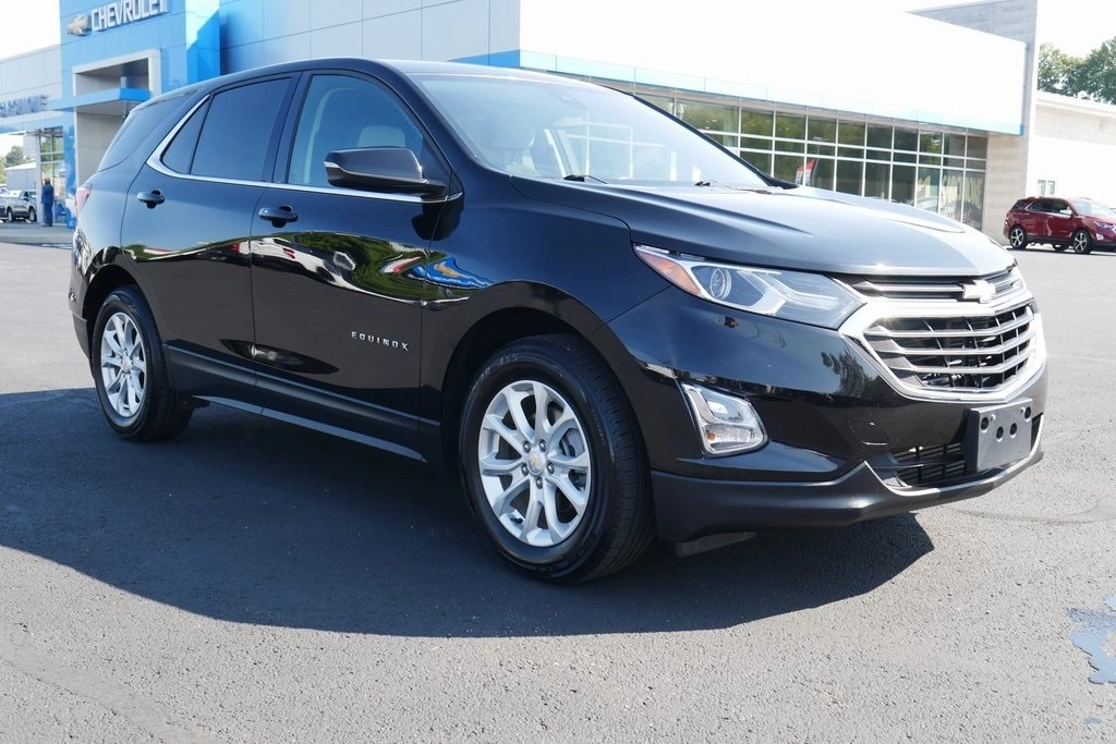 Used 2019 Chevrolet Equinox 2FL with VIN 2GNAXJEV4K6289072 for sale in Atwater, OH