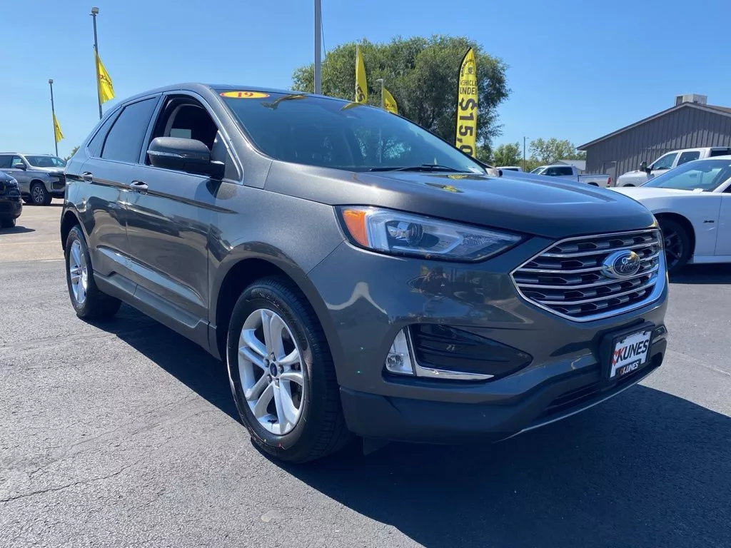 Used 2019 Ford Edge SEL with VIN 2FMPK4J95KBC14203 for sale in Morrison, IL