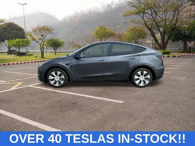 Used 2021 Tesla Model Y Long Range with VIN 5YJYGDEE4MF099715 for sale in South Jordan, UT