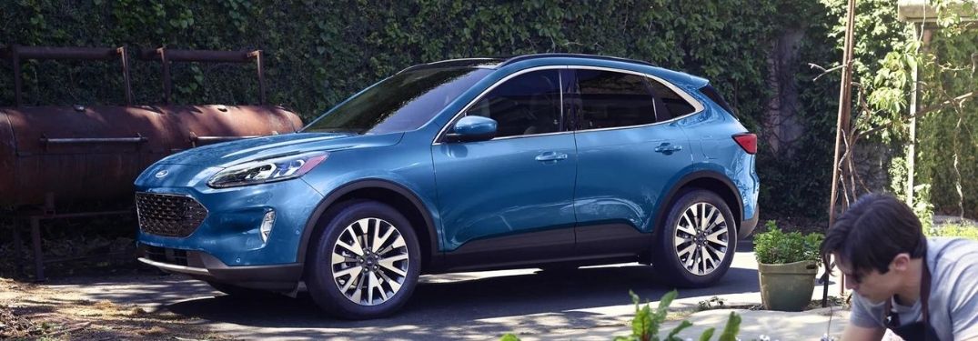 Video Comparison Between the 2021 Ford Escape and the 2021 Toyota RAV4