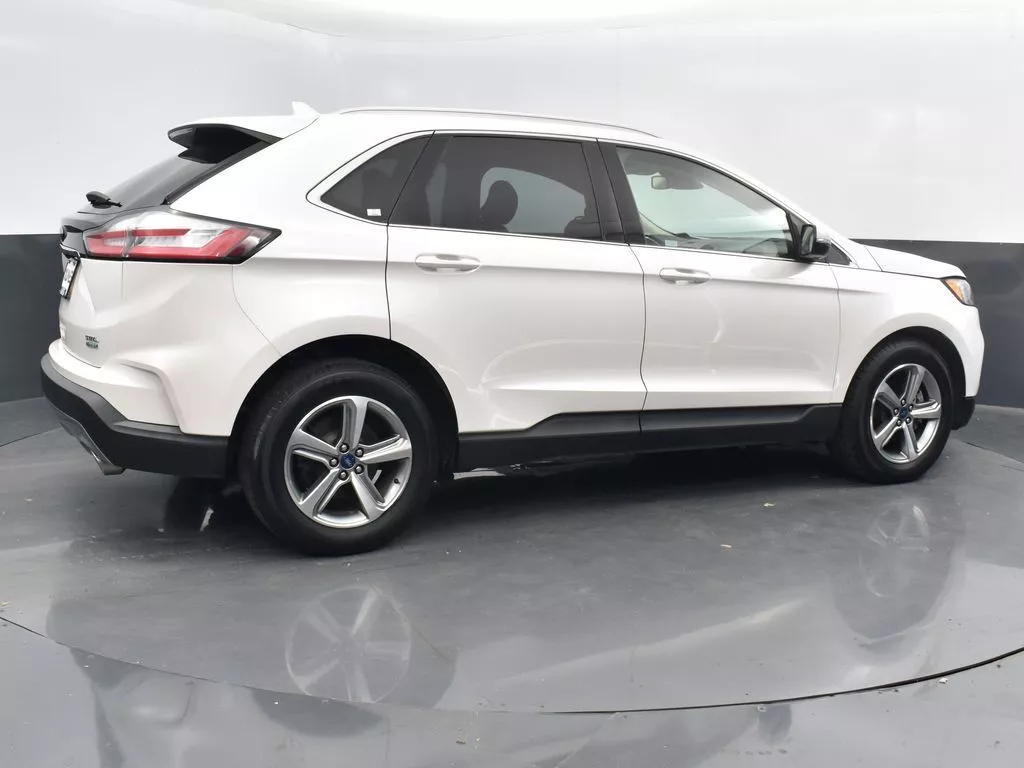 Used 2019 Ford Edge SEL with VIN 2FMPK3J97KBB22388 for sale in East Moline, IL