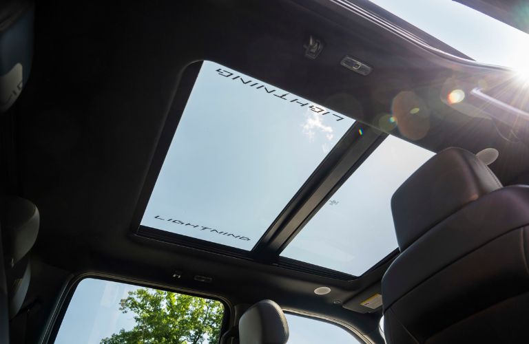 2024 Ford F-150 Lightning Platinum Black Edition Panoramic Moonroof with Lightning Graphics