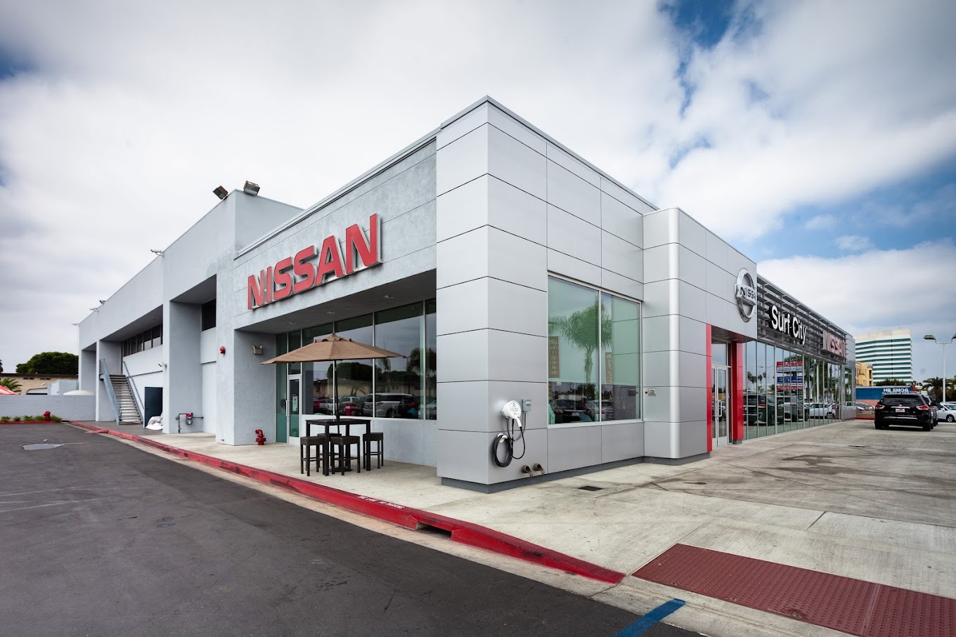 Surf City Nissan-exterior