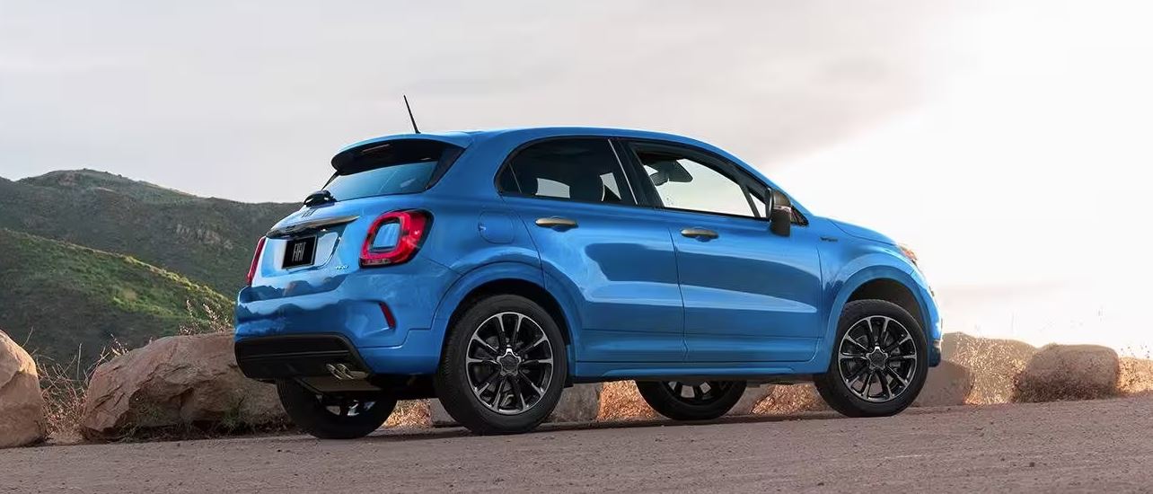 blue 2023 Fiat 500X