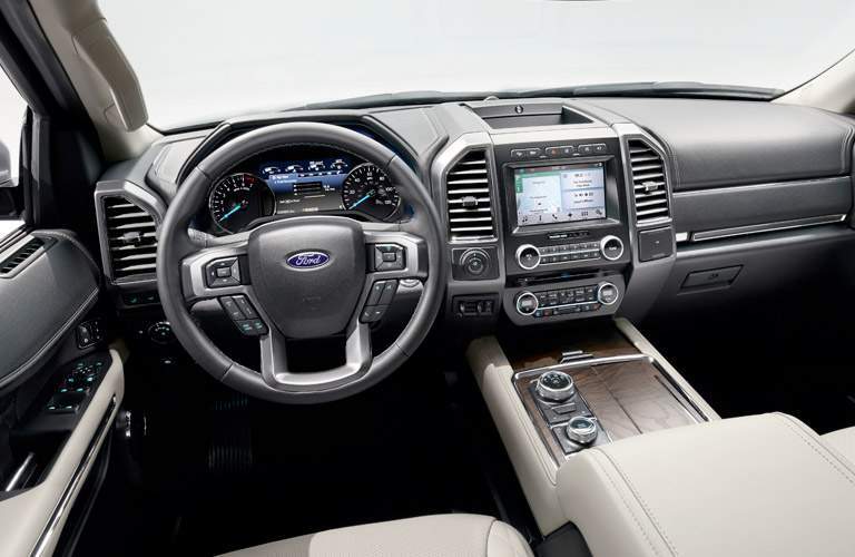 driver dash and infotainment system of a 2018 Ford Expedition