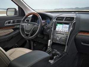 driver dash and infotainment system in a 2019 Ford Explorer