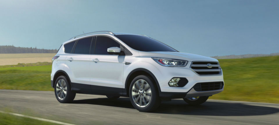 2017 Ford Escape exterior White Platinum_o