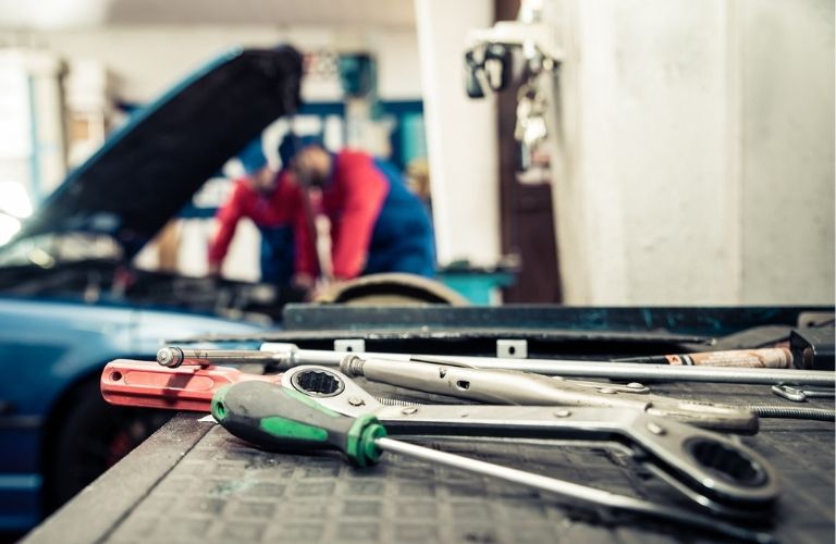 Mechanical tools in the service center