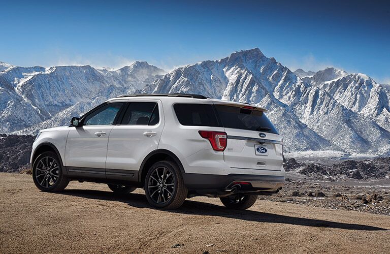 2017 Ford Explorer side rear exterior