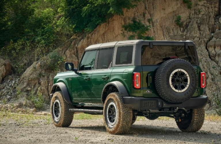 What are the 2022 Ford Bronco Features and Specs?