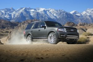 2017 Ford Expedition side front exterior_o