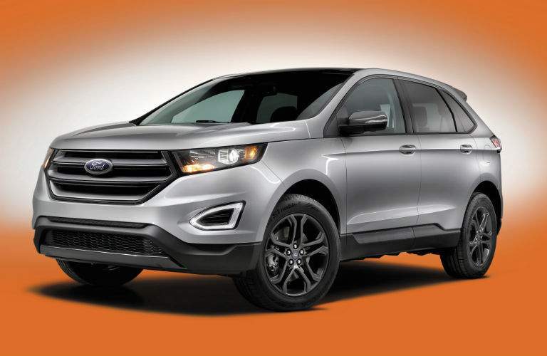 2018 Ford Edge SEL front side exterior