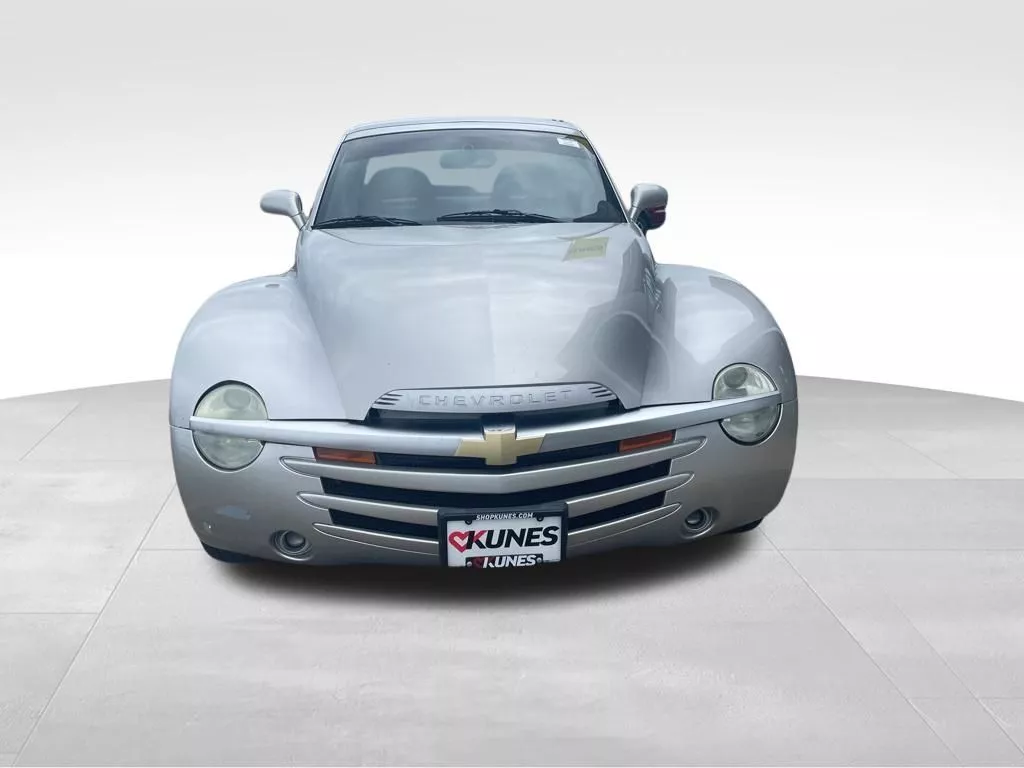 Used 2004 Chevrolet SSR LS with VIN 1GCES14P04B104883 for sale in Macomb, IL