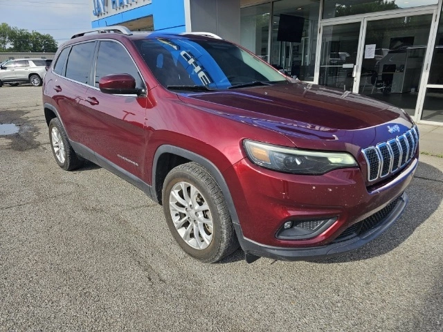 Used 2019 Jeep Cherokee Latitude with VIN 1C4PJLCB1KD366832 for sale in Sarcoxie, MO