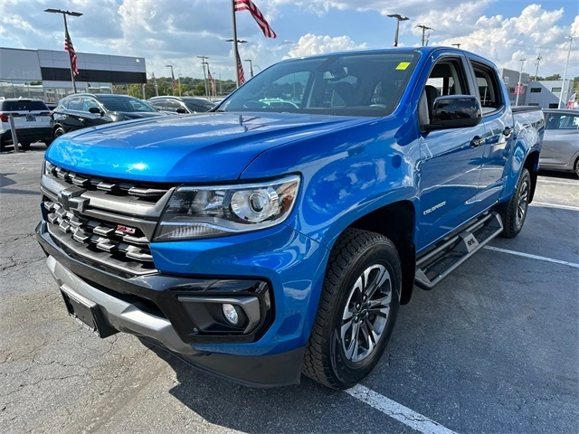 Used 2022 Chevrolet Colorado Z71 with VIN 1GCGTDENXN1324754 for sale in Kansas City, MO