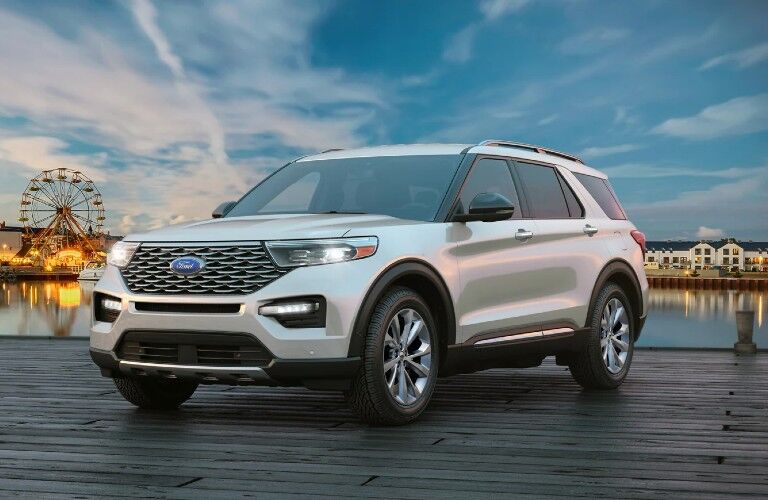 2022 Ford Explorer front and side profile