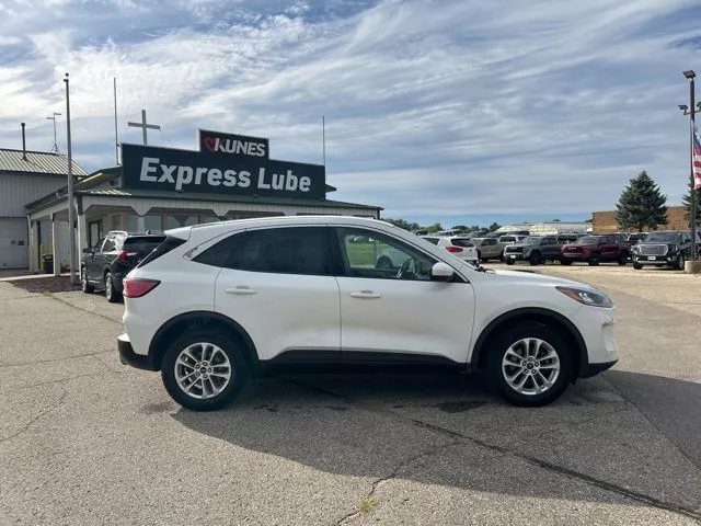 Used 2020 Ford Escape SE with VIN 1FMCU9G69LUA94548 for sale in Stoughton, WI