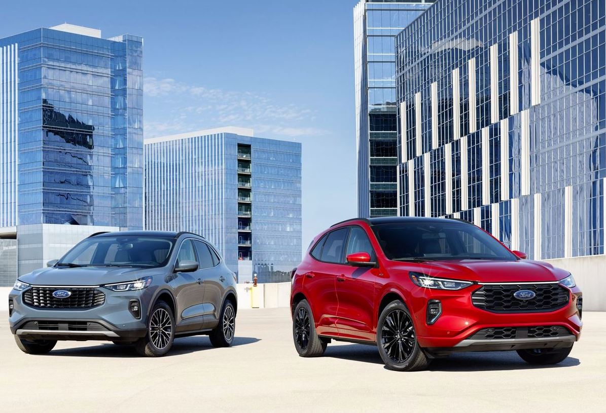 pictured left to right: gray 2023 Ford Escape, red 2023 Ford Escape
