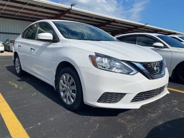 Used 2019 Nissan Sentra S with VIN 3N1AB7AP0KY366698 for sale in Sycamore, IL