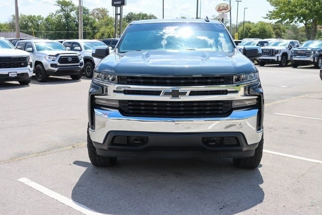 Used 2019 Chevrolet Silverado 1500 LT with VIN 1GCUYDED9KZ256553 for sale in Bartlesville, OK