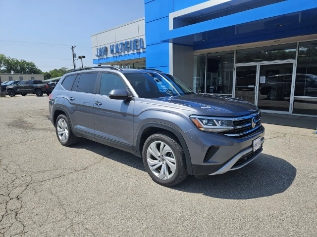 Used 2021 Volkswagen Atlas SE w/Tech with VIN 1V2KR2CA0MC599127 for sale in Sarcoxie, MO