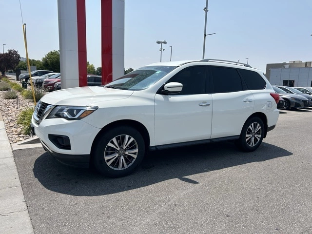 Used 2018 Nissan Pathfinder S with VIN 5N1DR2MMXJC665368 for sale in North Salt Lake, UT