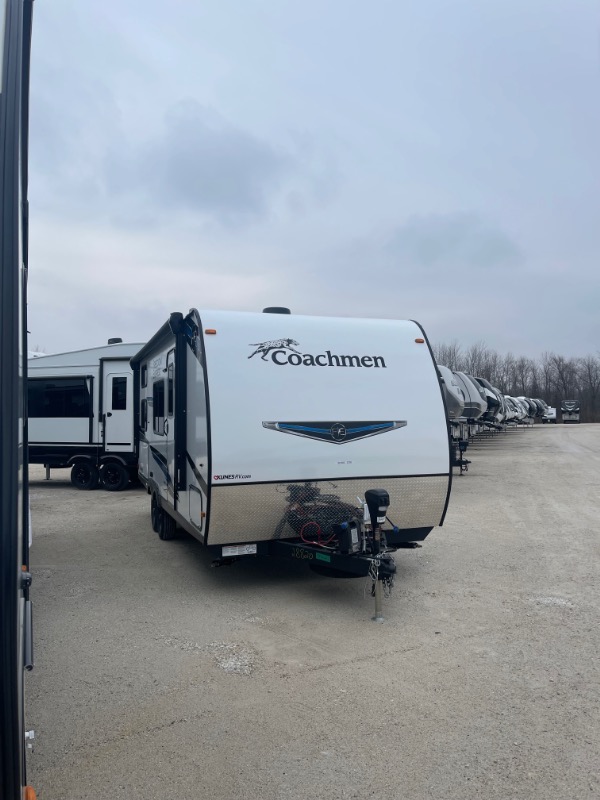 New 2024 Coachmen® Freedom Express Select 22SE at Kunes RV of Sheboygan