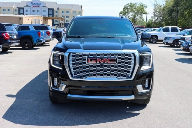 Used 2021 GMC Yukon XL Denali with VIN 1GKS2JKL4MR273724 for sale in Bartlesville, OK