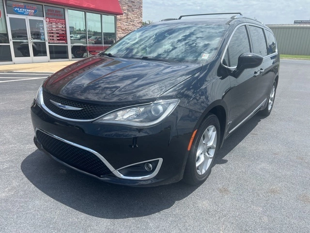 Used 2019 Chrysler Pacifica Touring L Plus with VIN 2C4RC1EG4KR569811 for sale in Jonesboro, AR