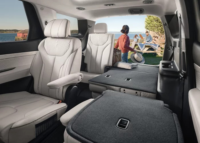 The interior of the 2025 Hyundai Palisade.