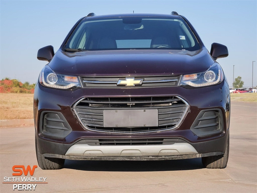 Used 2021 Chevrolet Trax LT with VIN KL7CJLSM9MB374528 for sale in Perry, OK