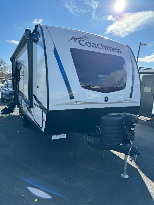 New 2024 Coachmen® Freedom Express Ultra Lite 192RBS at Kunes RV of