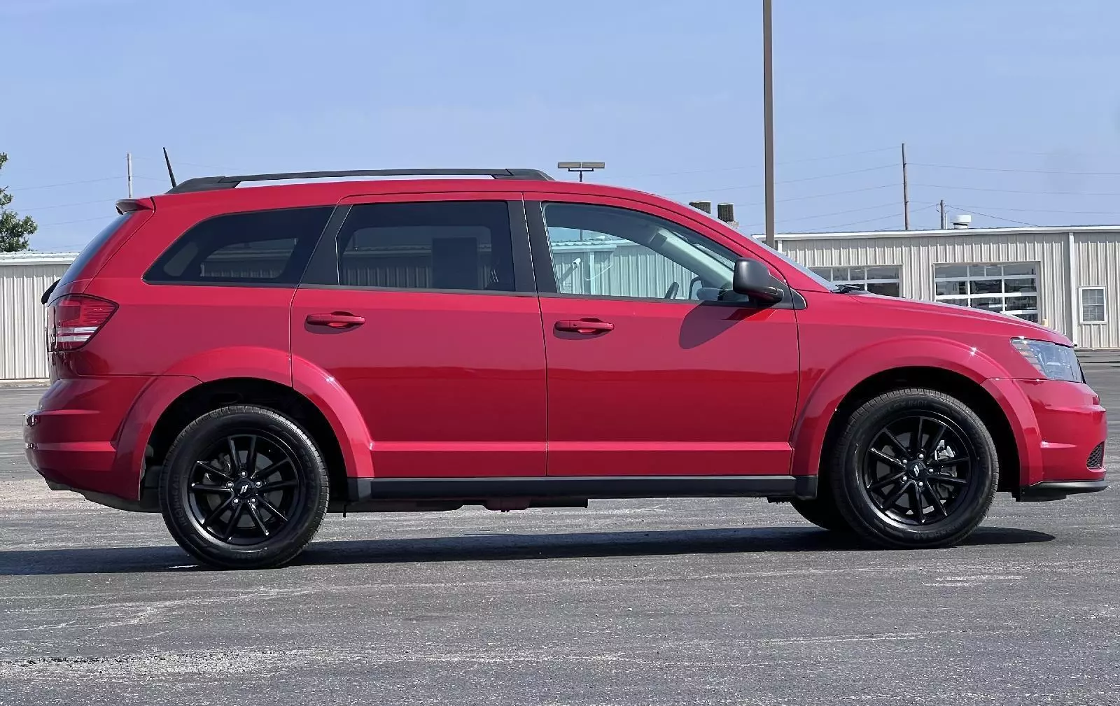 Used 2020 Dodge Journey SE with VIN 3C4PDCAB7LT180234 for sale in Kirksville, MO