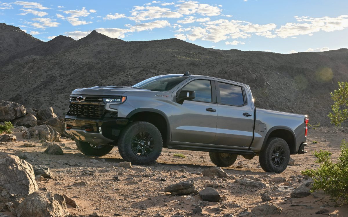 2024 Chevrolet Silverado ZR2 Exterior Driver Side Front Profile