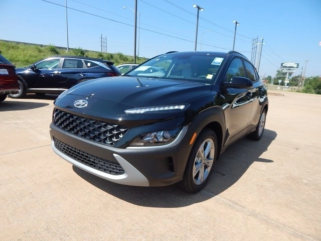 Used 2023 Hyundai Kona SEL with VIN KM8K32AB5PU060804 for sale in Norman, OK