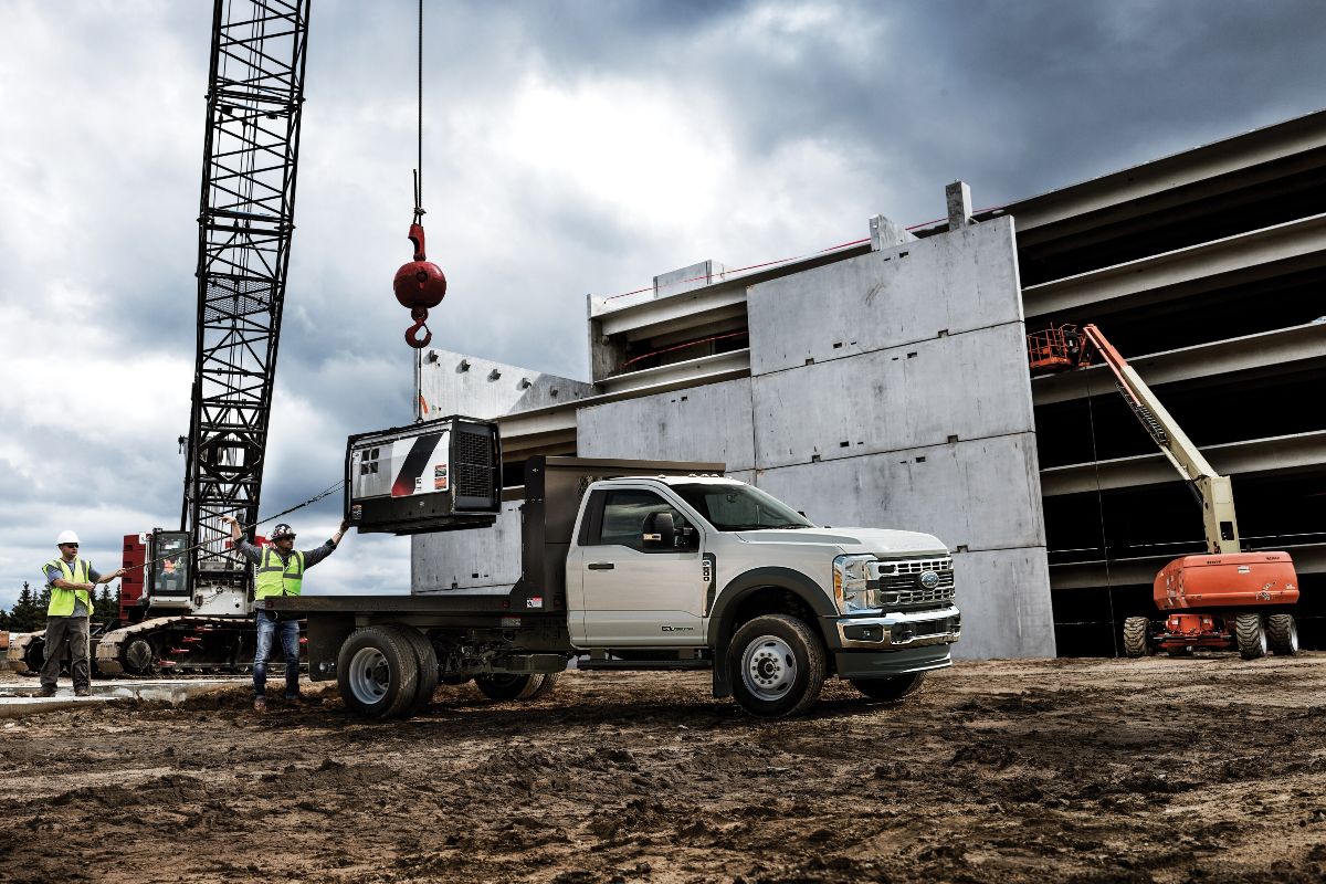 2024 Ford F-Series Super Duty F-600 XLT Exterior Passenger Side Profile at Work