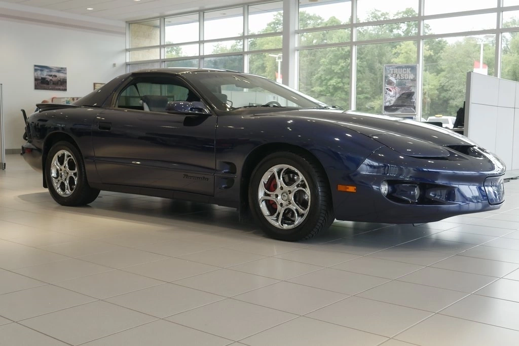 Used 1998 Pontiac Firebird FORMULA with VIN 2G2FV22G0W2231333 for sale in Atwater, OH