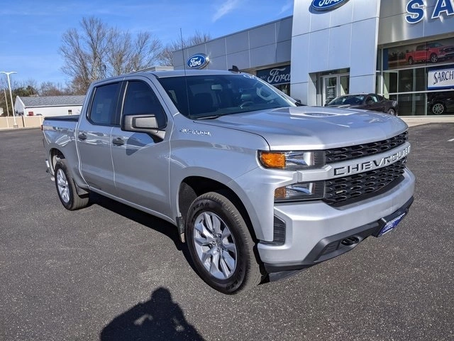 Used 2019 Chevrolet Silverado 1500 Custom with VIN 3GCPYBEH7KG118675 for sale in Atwater, OH