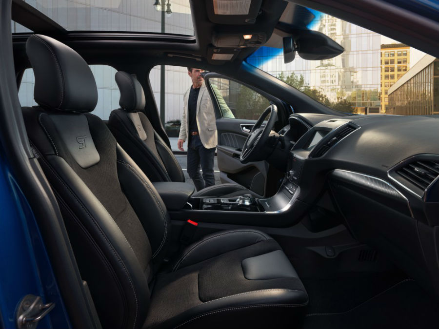 front interior of a 2021 Ford Edge