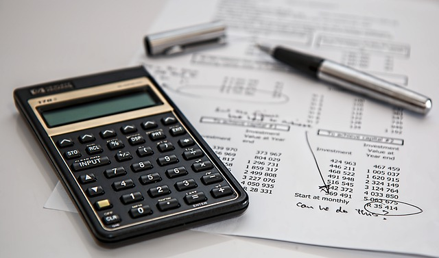 calcuator with paper and numbers