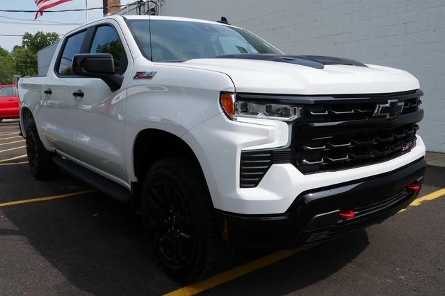 Used 2023 Chevrolet Silverado 1500 LT Trail Boss with VIN 3GCUDFED2PG130873 for sale in Garrettsville, OH