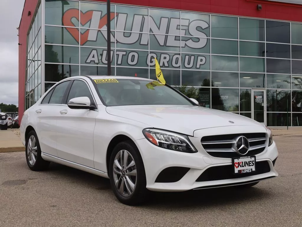 Used 2019 Mercedes-Benz C-Class Sedan C300 with VIN 55SWF8EB3KU321132 for sale in Madison, WI