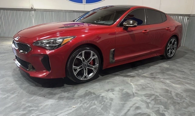 Used 2018 Kia Stinger GT2 with VIN KNAE55LC9J6039885 for sale in Norman, OK