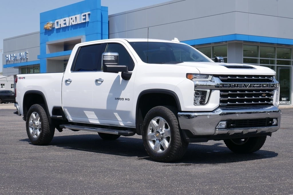 Used 2022 Chevrolet Silverado 3500HD LTZ with VIN 2GC4YUE76N1211285 for sale in Atwater, OH