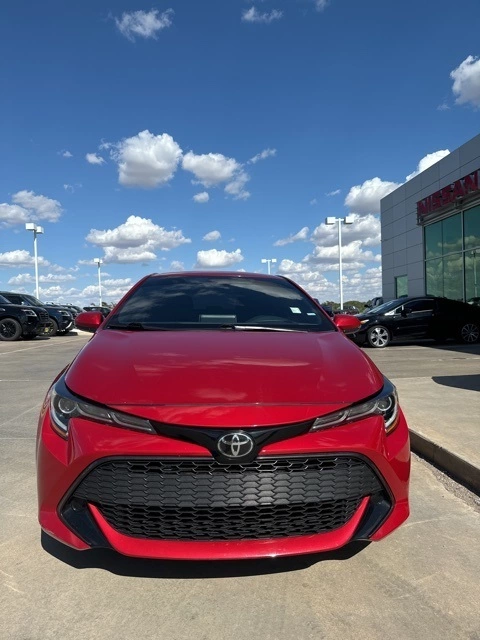 Used 2021 Toyota Corolla Hatchback SE with VIN JTND4MBE0M3105708 for sale in Elk City, OK