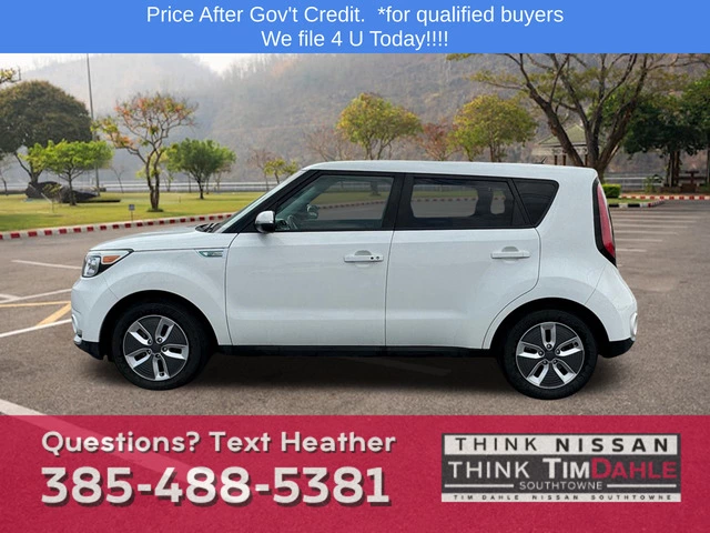 Used 2017 Kia Soul EV with VIN KNDJP3AE5H7018668 for sale in South Jordan, UT