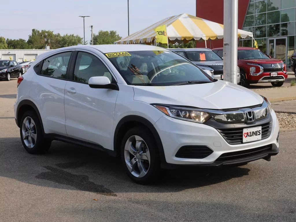 Used 2021 Honda HR-V LX with VIN 3CZRU6H30MM742716 for sale in Madison, WI